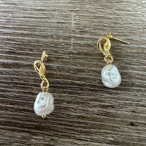 Vintage style pearl earrings A966 - Picture 5 of 6